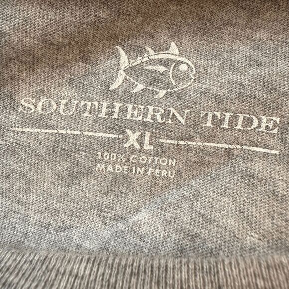 Southern Tide Men's Christmas Snowflake Graphic Long Sleeve T-Shirt Gray XL - Picture 3 of 8